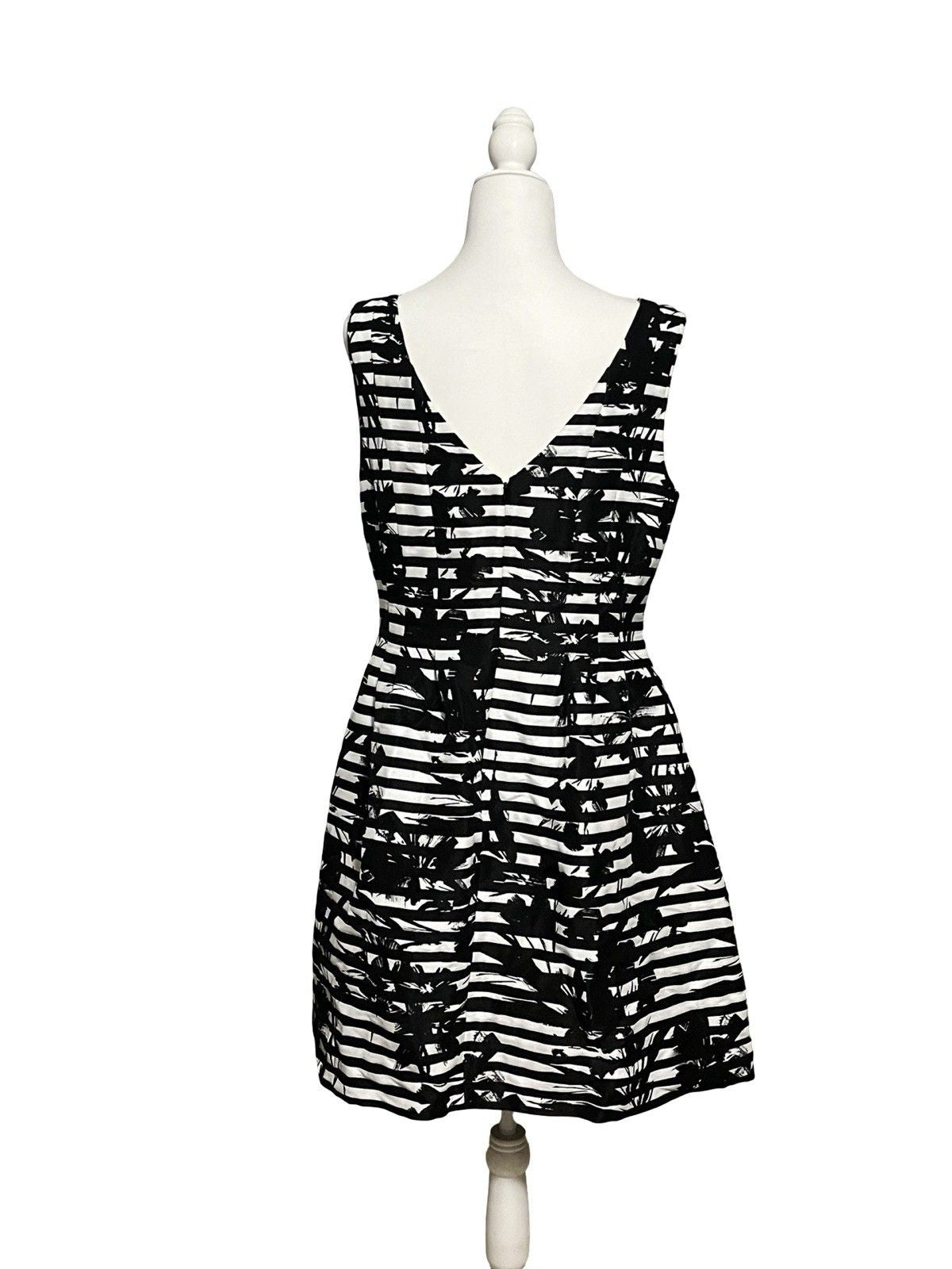 VINCE CAMUTO Black and White Fit & Flare Pleated Dress Sz 14